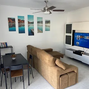 https://oasis-montaa-roja.in-canary-islands.com